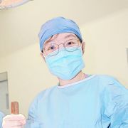 小狮子医生的搬砖日常