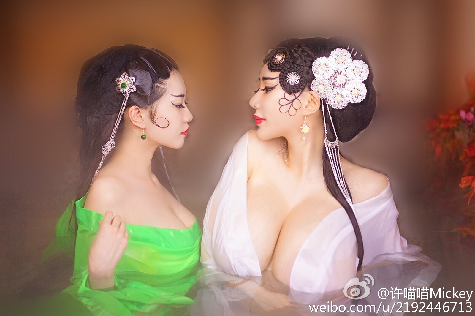许喵喵 许喵喵Mickey:等了你一千年，来为我画眉，前世埋我的人，我来报你的恩，人间冰冷，别怪我是妖，有时妖心慈过世人心。（感谢《妖蛇》摄制组全体工作人员，大家辛苦了）  桃子圈