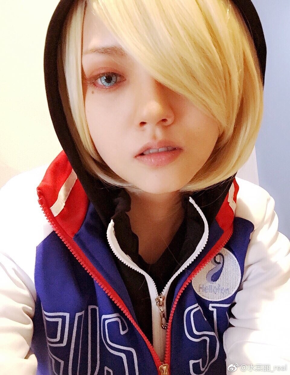 水菜丽 